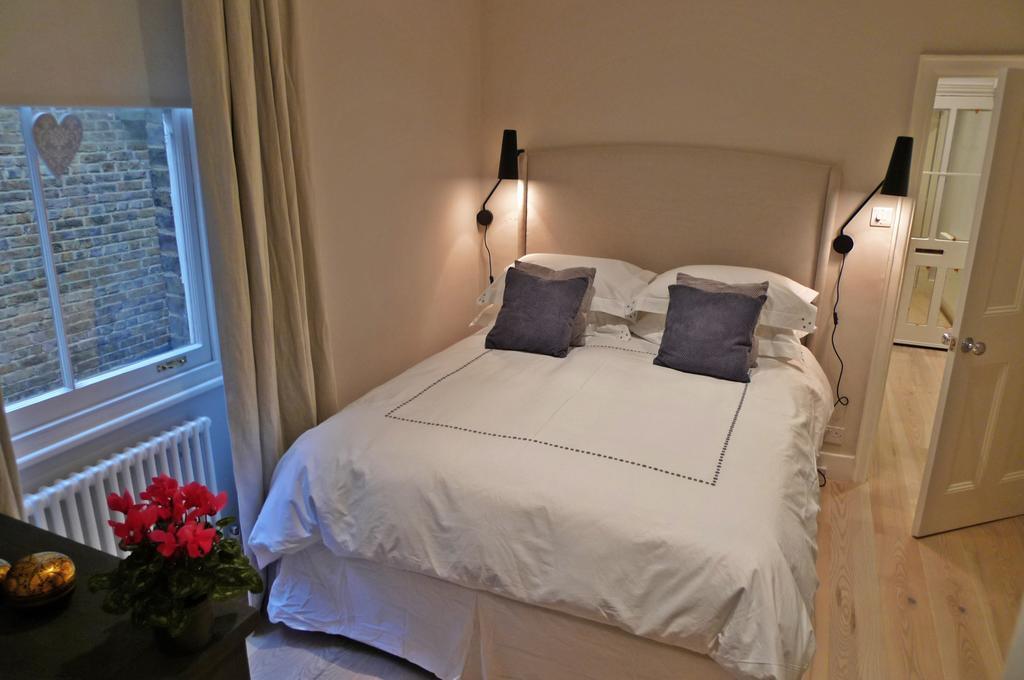 Sparkling Apartment In Kensington Olympia London Eksteriør billede